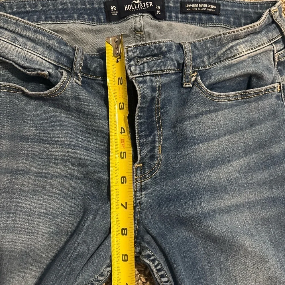 Hollister Women's Blue Distressed Skinny Jeans